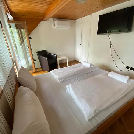 Petofi24 Апартаменты *