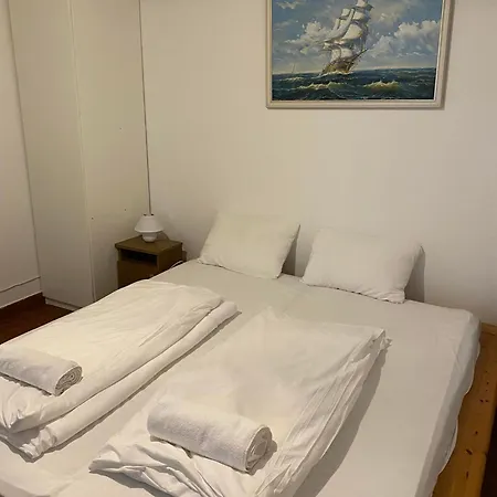 Apartment Petofi24 *