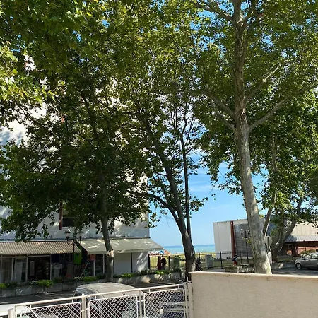 Petofi24 Апартаменты Шиофок