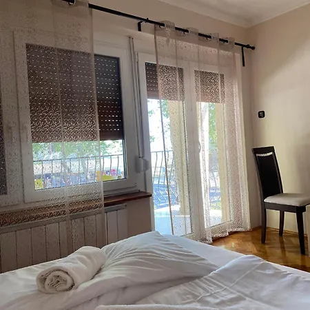 Petofi24 Апартаменты Шиофок